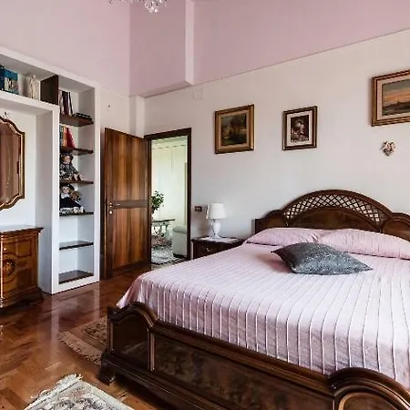 Casa L'ulivo Apartment *